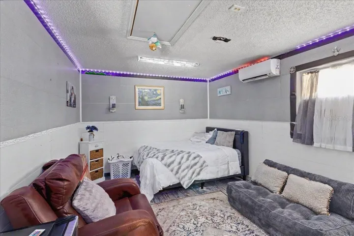 Garage conversion/no closet