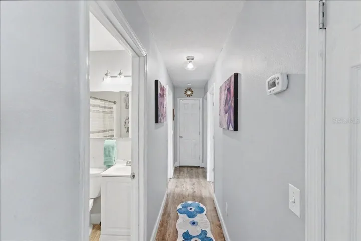 Hallway to bedrooms