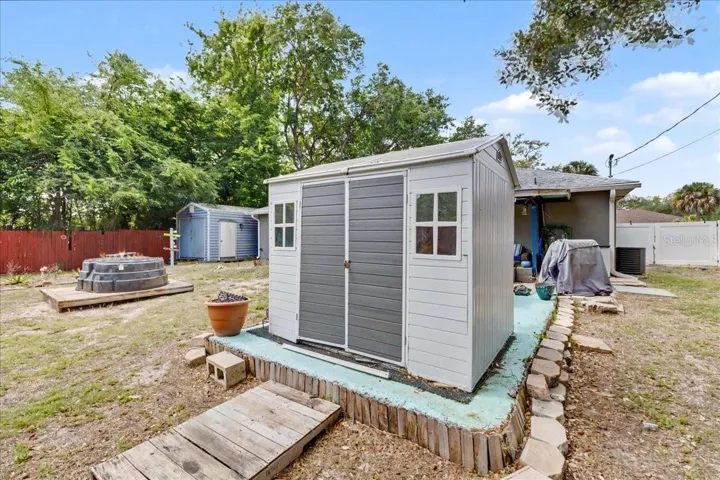 Storage shed 1