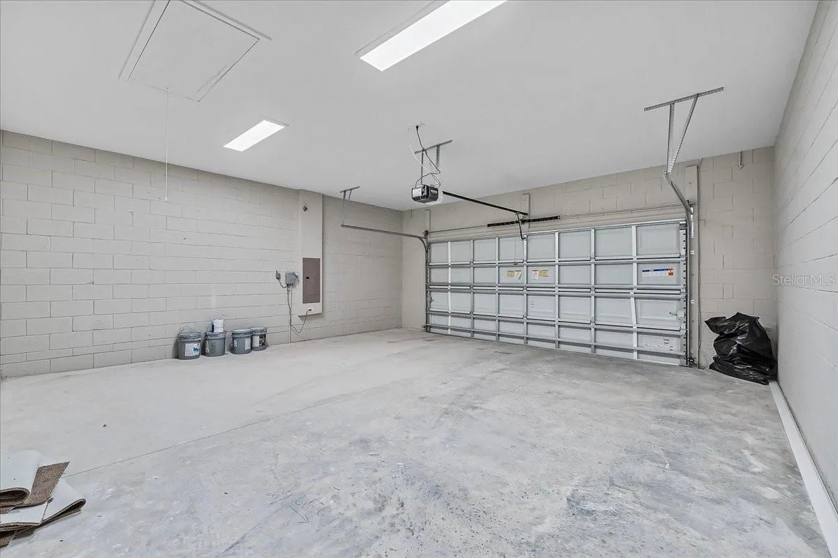2 Car Garage