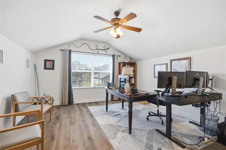2nd Floor Bedroom/Office/Flex Space