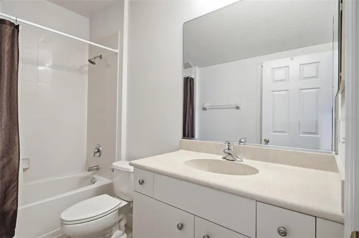2nd Floor Bath