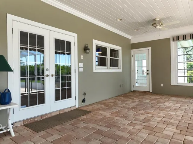 Lanai/Back Porch