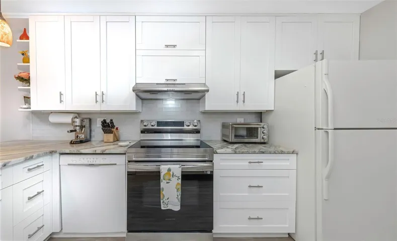 Kitchen - Side View