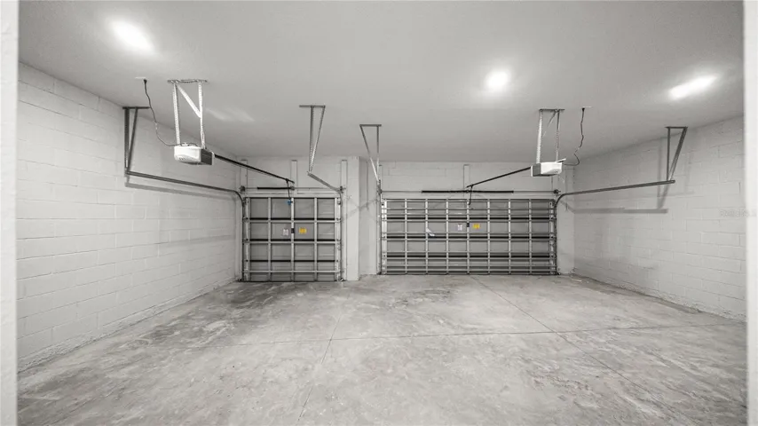 3 car garage