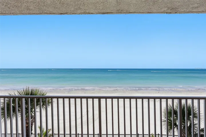 Relax and watch the boaters play all day