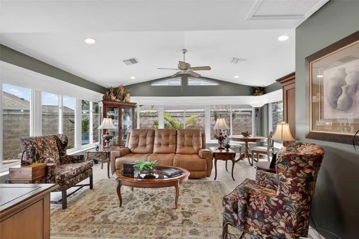 Expansive 19'x18' Florida Room