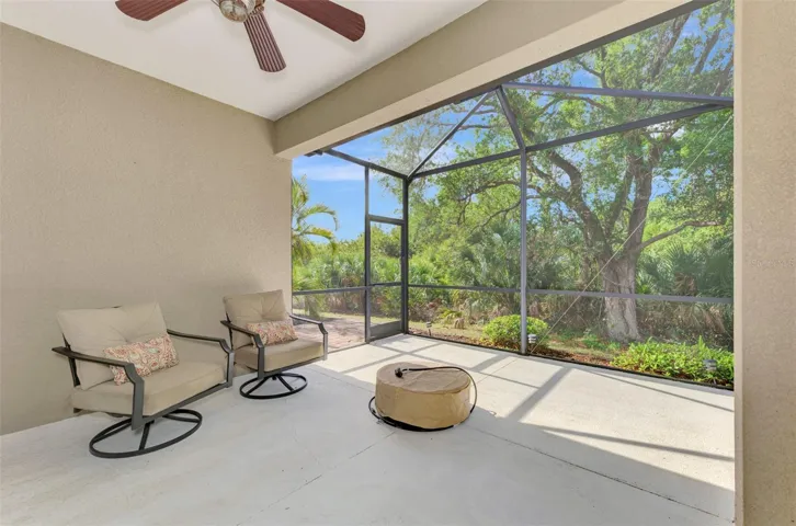 Covered and screened lanai.