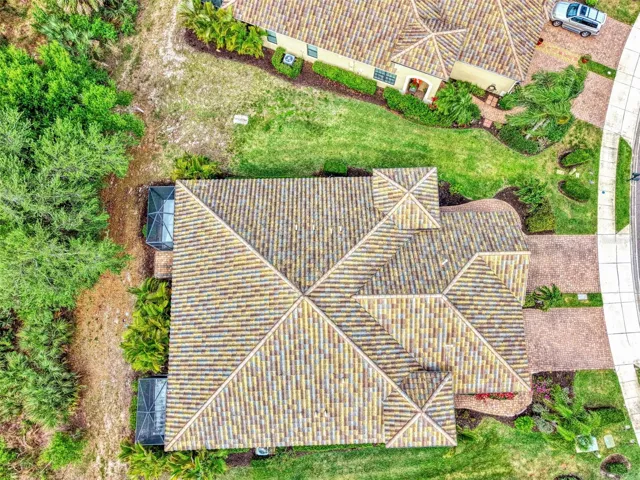 Aerial picture of 1321 Backspin.