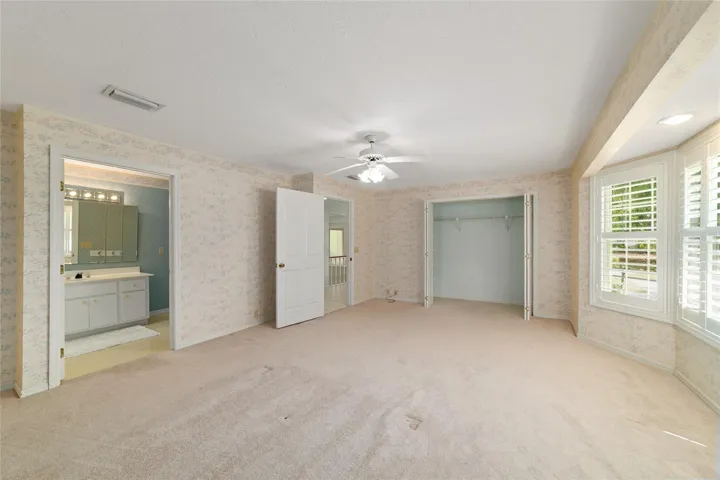 Bedroom 2 w large closet