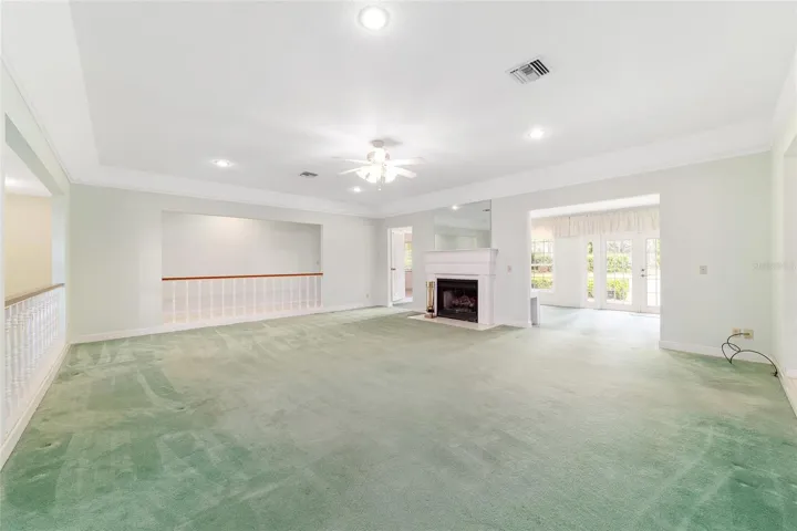 Great room gallery to Florida room