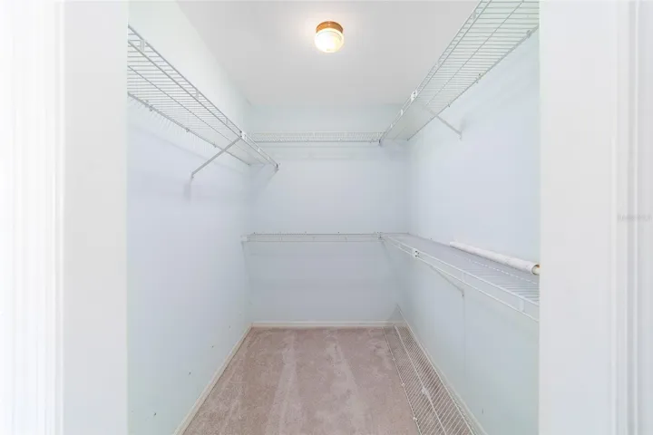 Walk in closet