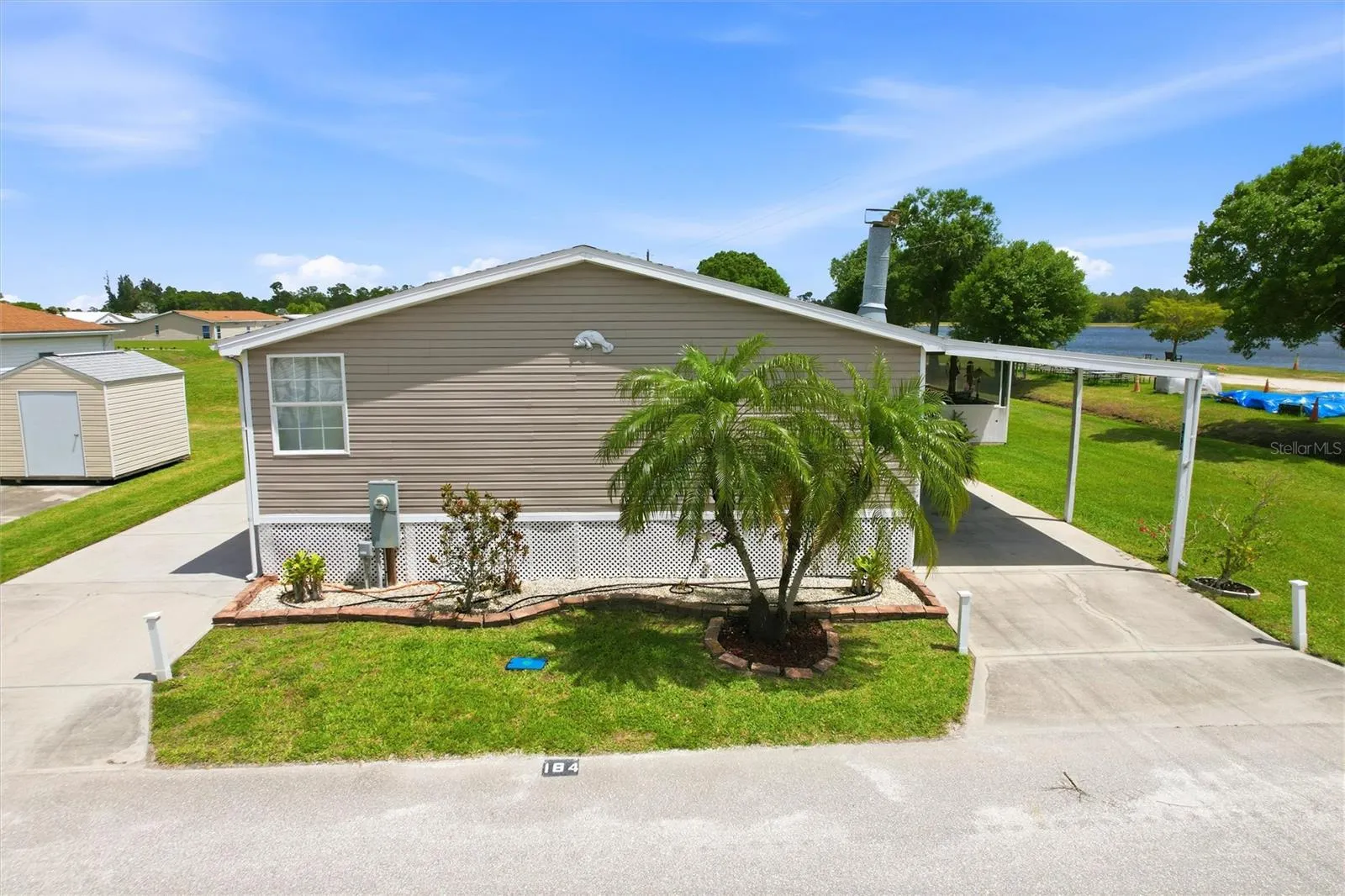 Double driveway, room for RV or trailer