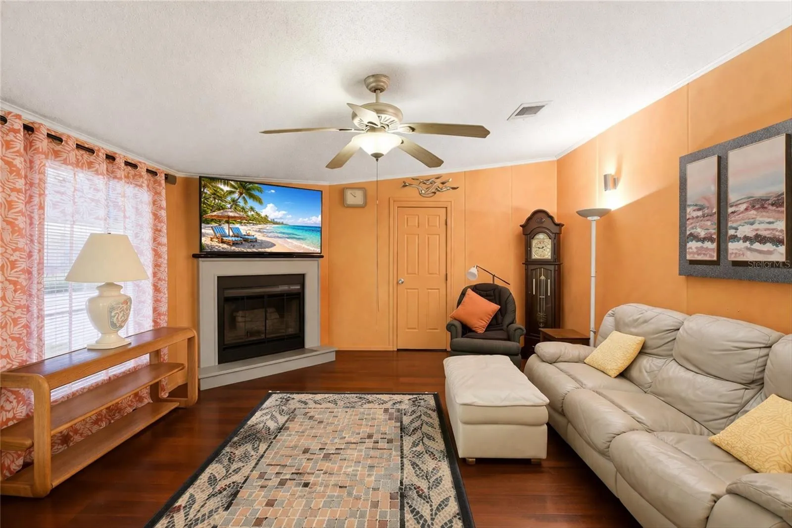 Living room cherry wood flooring