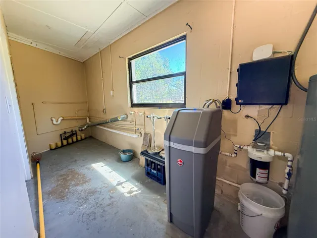 Garage Utility Room