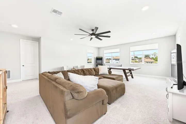 Bonus/Loft.