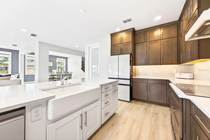 Chic two-tone cabinetry.