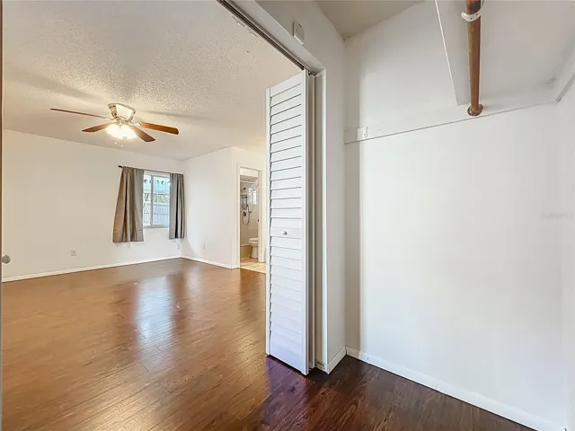 Large Walk in CLoset