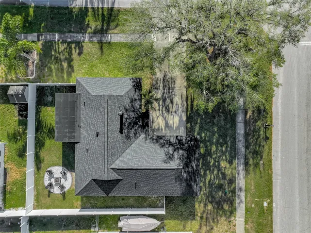 Brand new transferrable warranty roof!