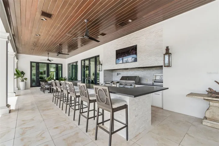 OUTDOOR/LANAI KITCHEN