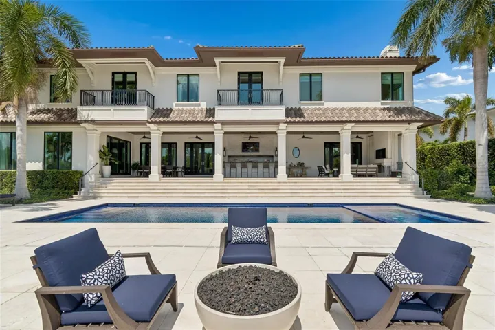 OUTDOOR CONVERSATION PIT