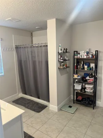 MASTER BATH ENSUITE