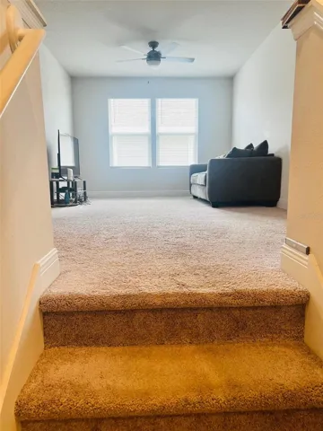 UPSTAIRS TO LOFT