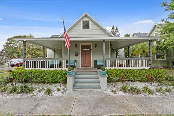 Main home 3bed/2bath with indoor laundry
