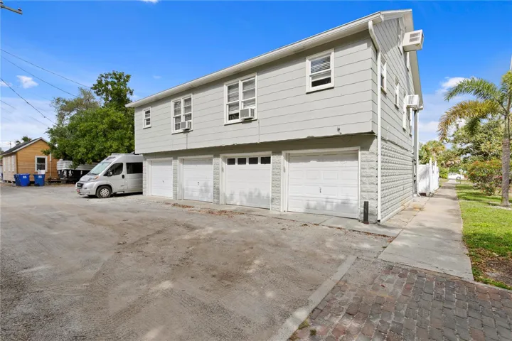 4 Car Garage