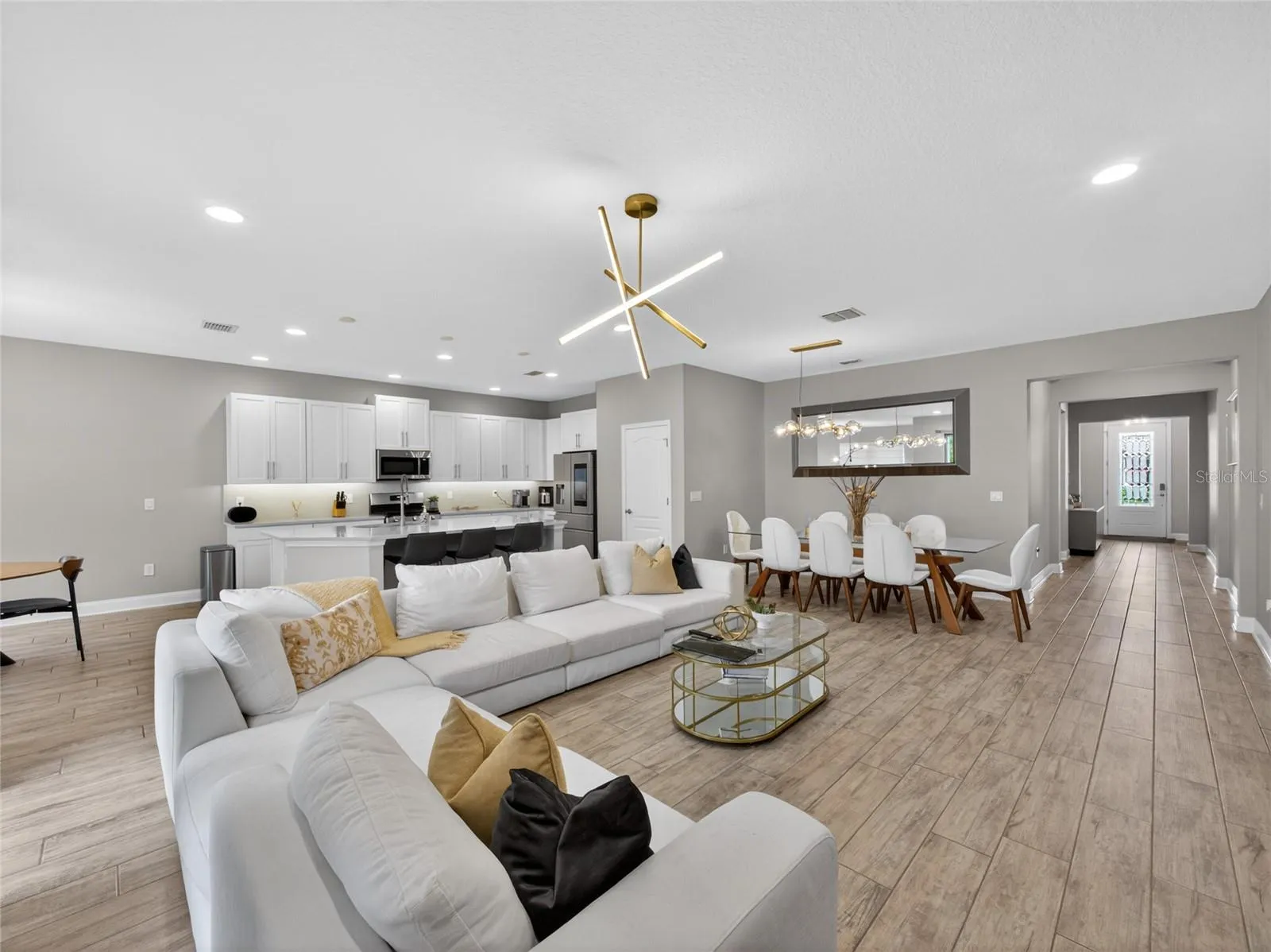 Ope Floor Plan View to Front of Home
