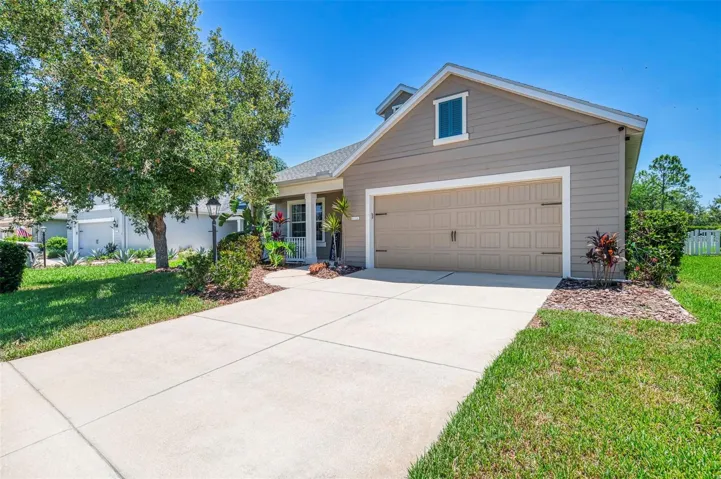Front of Parrish home with front porch. Manatee County.