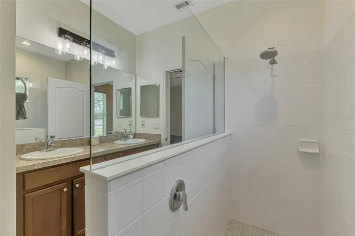 Walk In Shower, Tile, Primary.