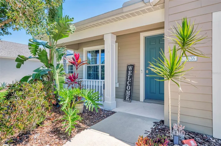 Charming Parrish POOL Home in Rivers Reach off Rye Road, Manatee County. Sitting front porch, large backyard.