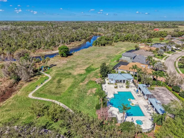 River's Reach Community Pool and Spa area with trails to Manatee River.