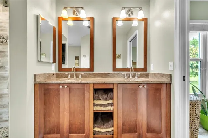Dual Sinks