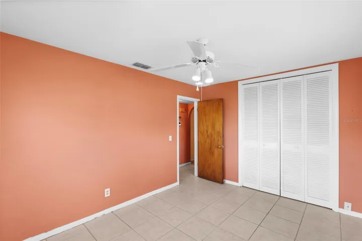 2nd Bedroom Closet