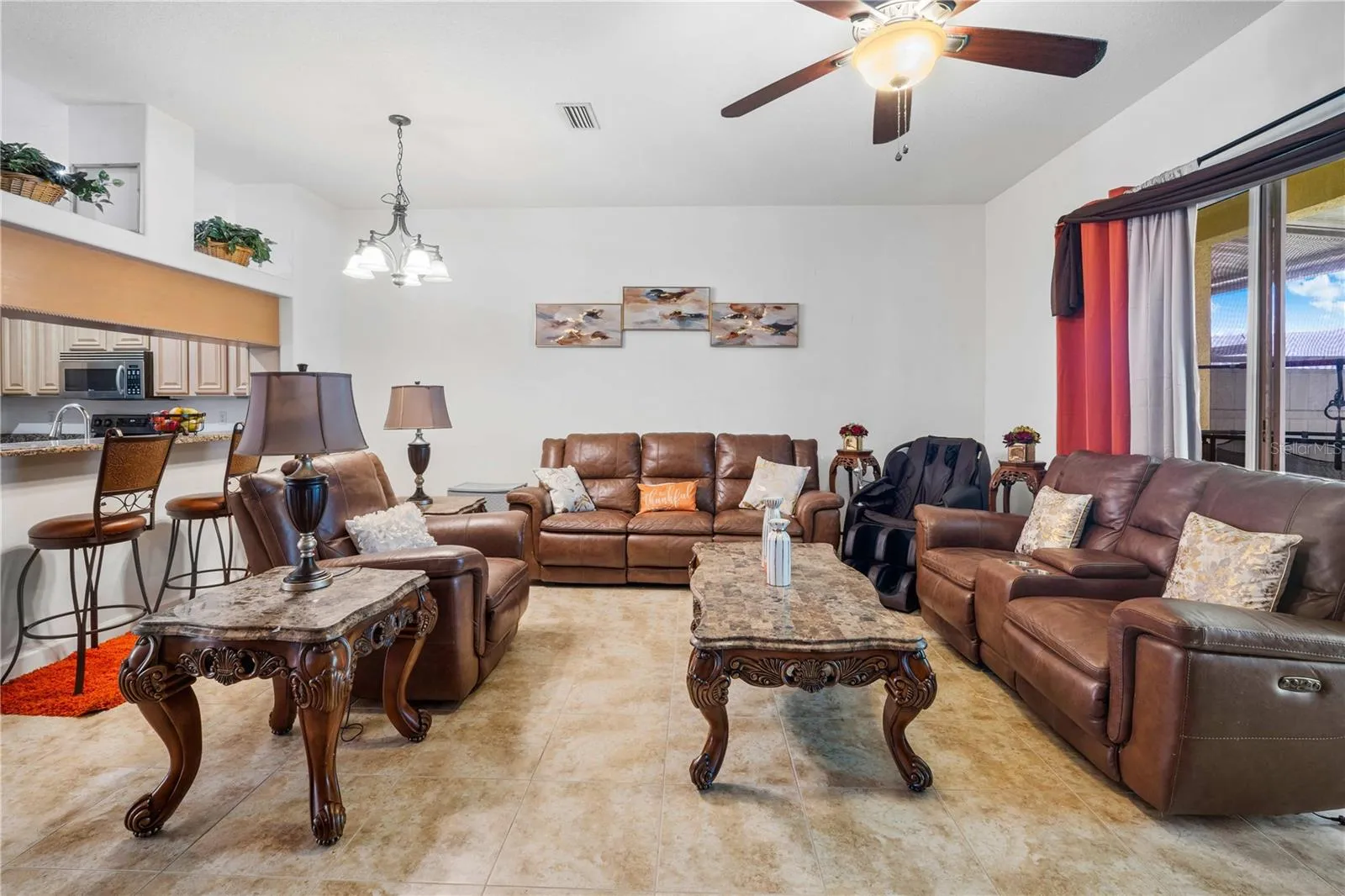 Living/Dining Area