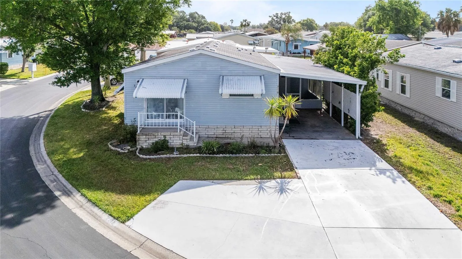 Double driveway.