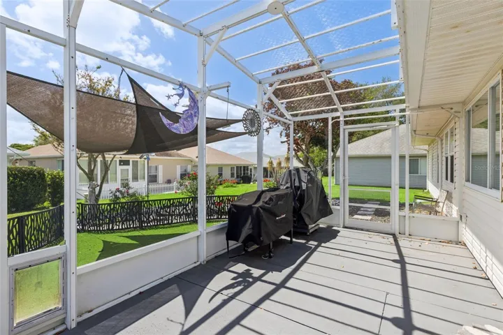 Screened Lanai with Dual Natural Gas Hookups