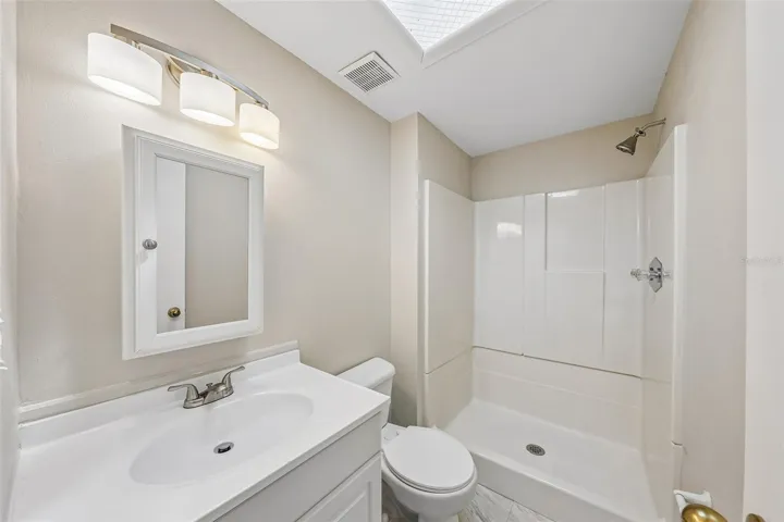 Primary En Suite Bathroom