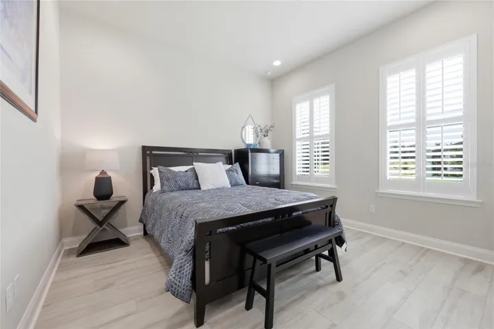 Guest bedroom #1