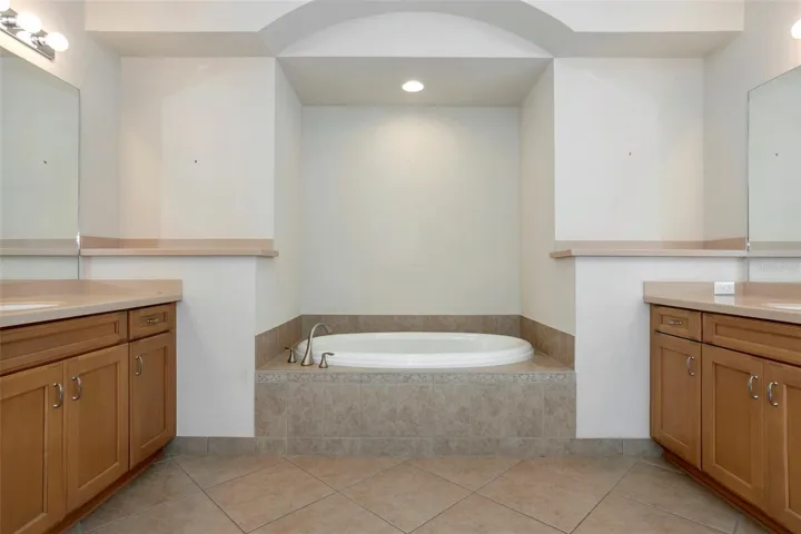 Garden Tub