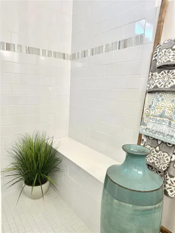 Built-in Seating in Primary Shower