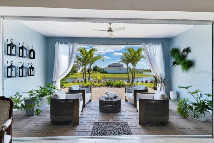 Gorgeous Lanai View!