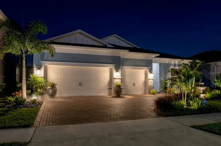 Impressive landscape lighting!