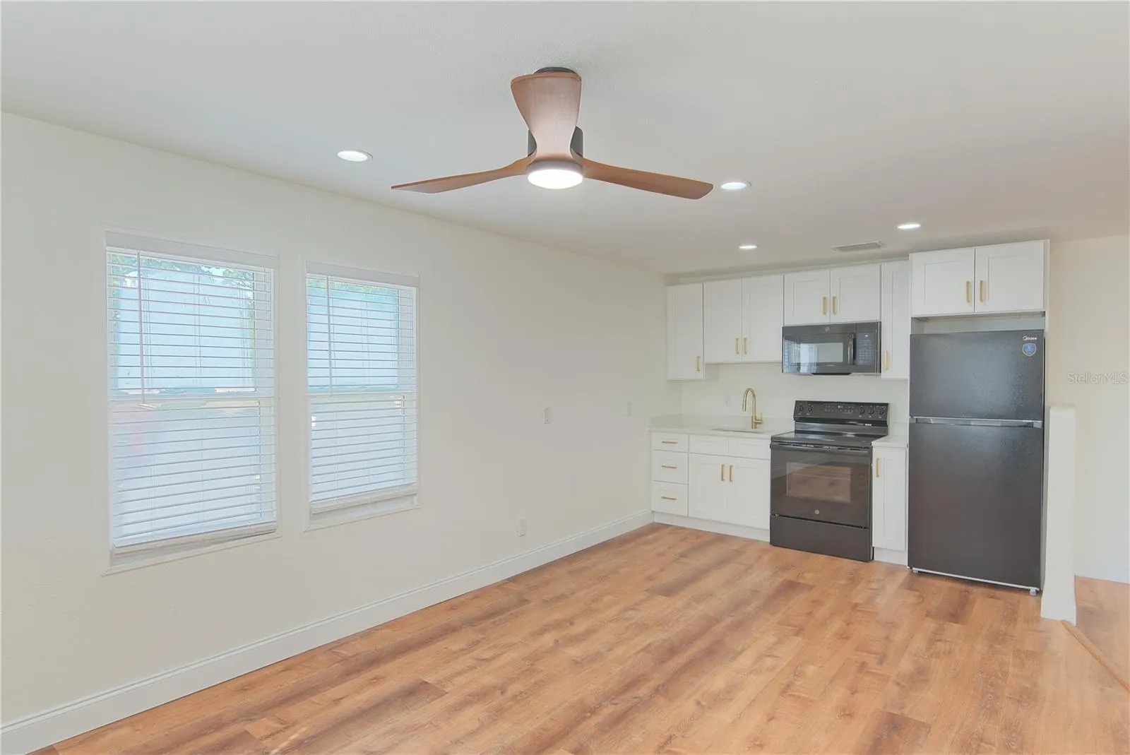 Apartment Kitchen