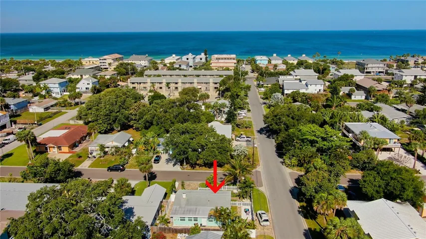 JUST STEPS TO THE WHITE SANDY BEACH!