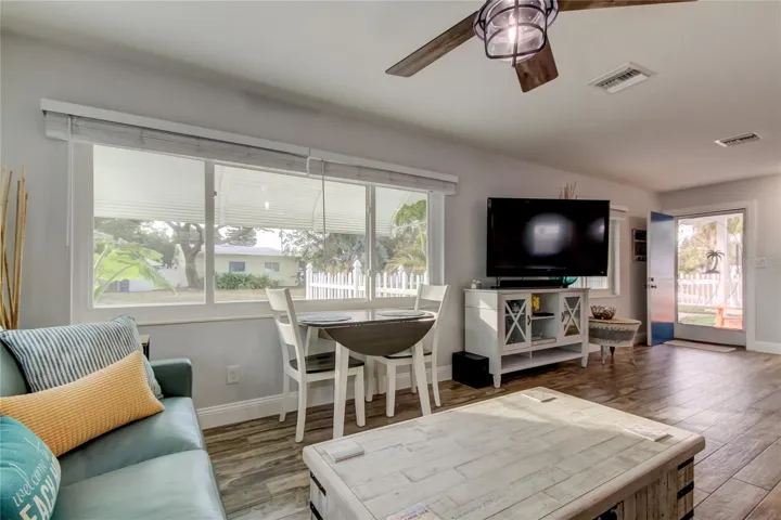 START LIVING THE FLORIDA BEACH LIFESTYLE TODAY!