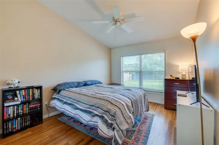 Guest bedroom