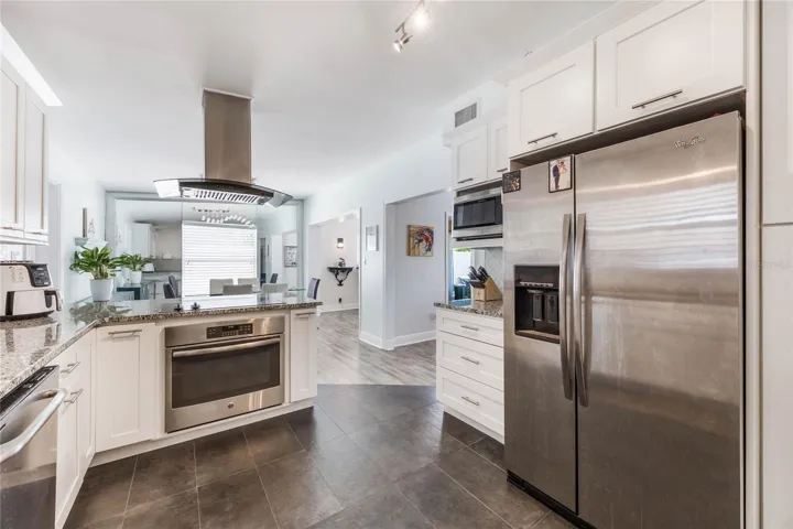 Picture taken while property was still occupied.